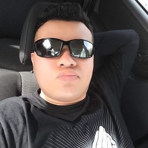 Meet your Posher, Julio